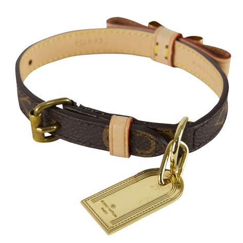 louis vuitton dog collar and leash|louis vuitton dog collar sizes.